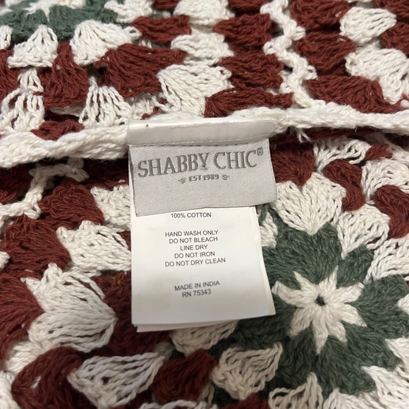 Shabby Chic Cotton Crocheted Flowers Throw/Blanket - Picture 3 of 5